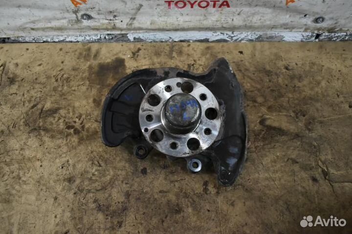 Кулак поворотный передний левый Mercedes-Benz