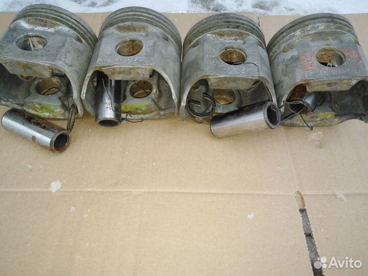 Новые Поршня 92.0 мм с Кольцами,Газ-53 СССР