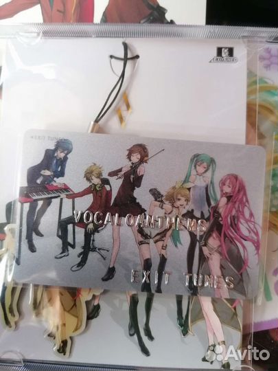 Оригинальный мерч по вокалоидам