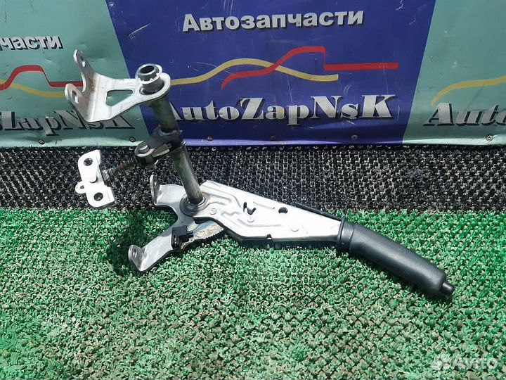 Рычаг стояночного тормоза Toyota Land Cruiser