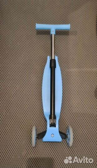 Детский самокат трёхколёсный