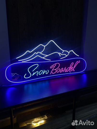 Неоновые вывески и надписи