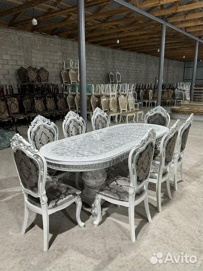 Стол в наличии