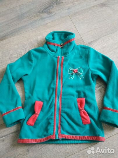 Флисовая кофта для девочки 98р