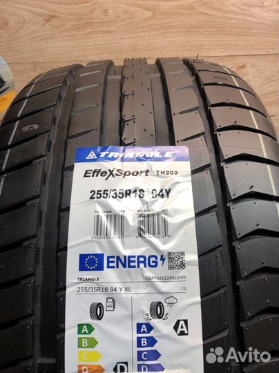 Triangle EffeXSport TH202 255/35 R18 94Y