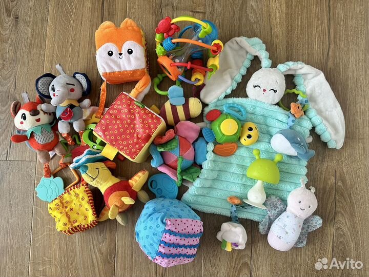 Игрушки для малышей пакетом