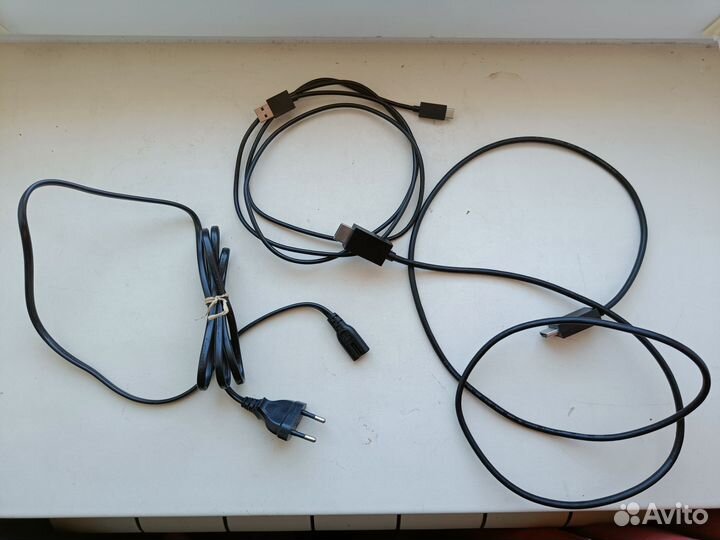 Продаю PS 5 DE +геймпад +наушники +1Тб ssd