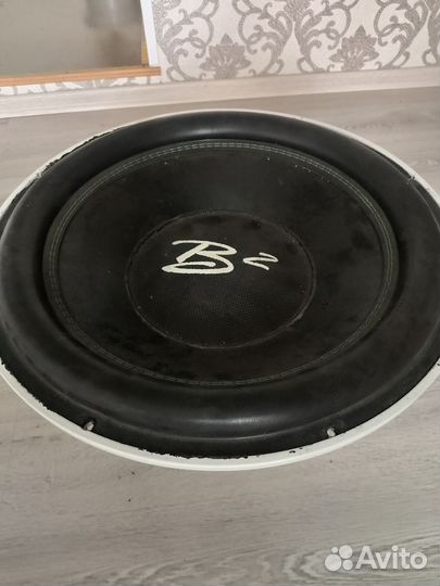 Продам сабвуфер