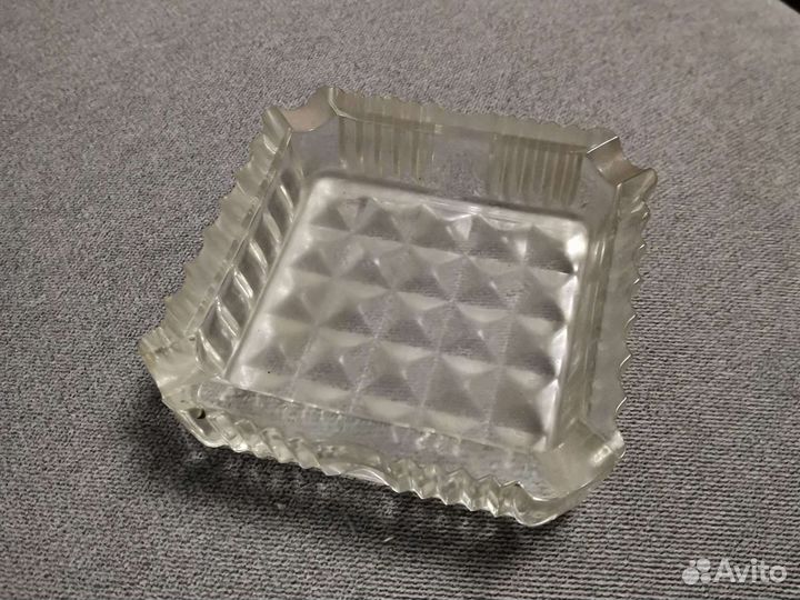 Хрустальная пепельница