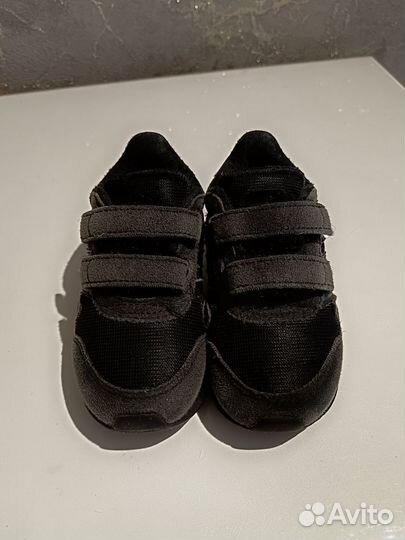 Кроссовки для детей adidas