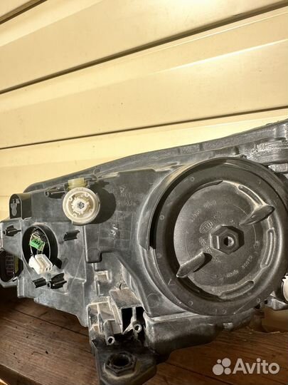 Правая фара skoda superb 3