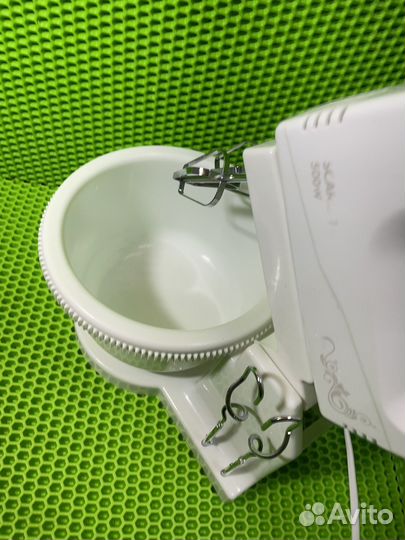 Миксер Scarlett SC-HM40B03