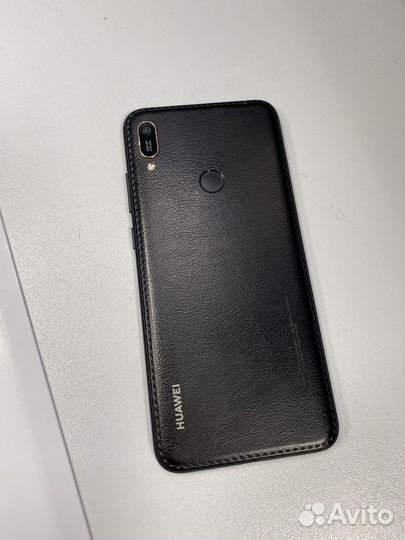 HUAWEI Y6, 2/8 ГБ