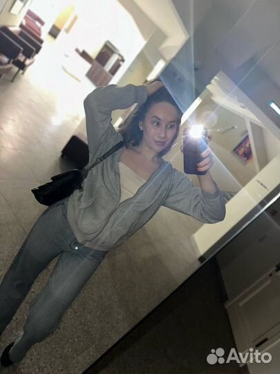 Хостес, бармен, официант