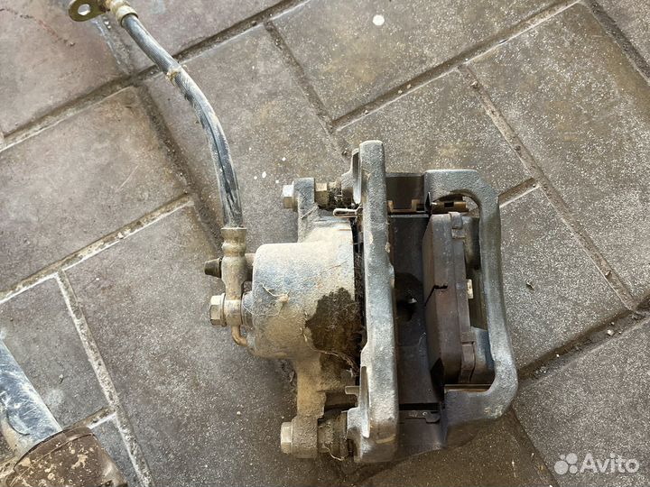 Суппорт правый faw v 5 4773052020