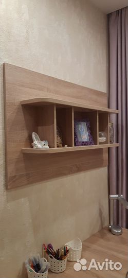 Полка настенная навесная