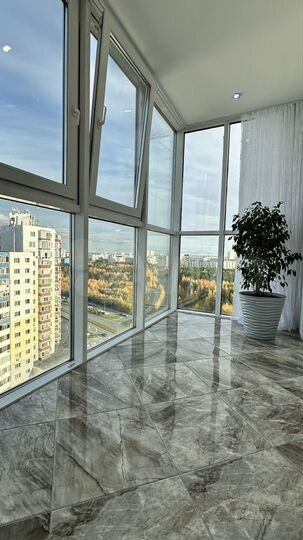 3-к. квартира, 90 м², 15/20 эт.