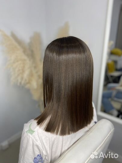 Кератиновое выпрямление волос