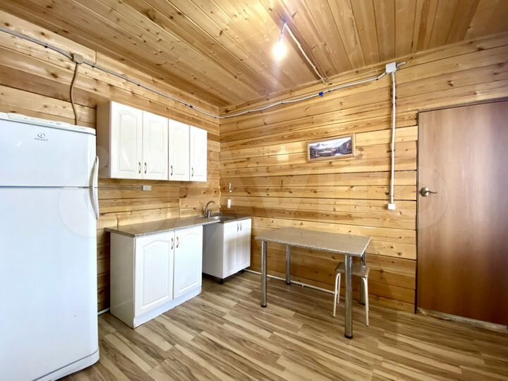 Дом 35 м² на участке 4 сот.