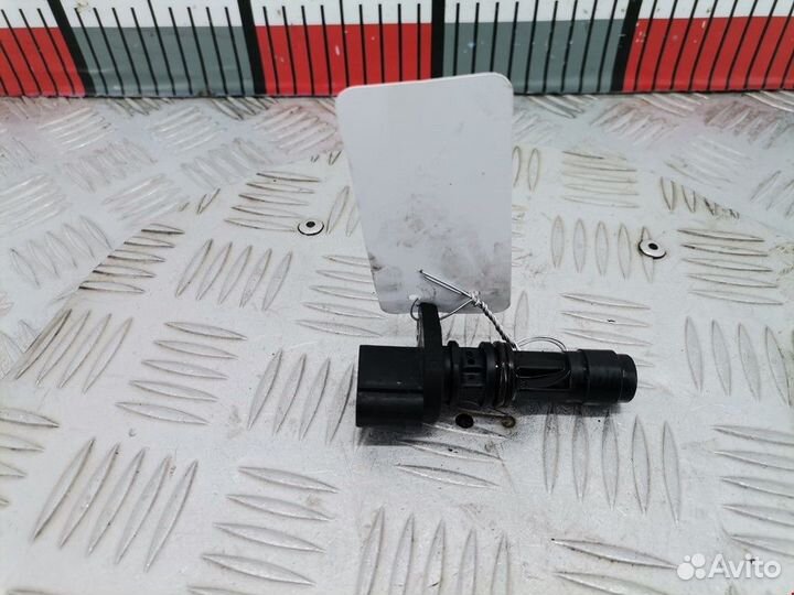 Датчик распредвала Nissan Almera Tino V10 рест