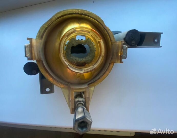 Фара противотуманная птф Volvo V70 II левая