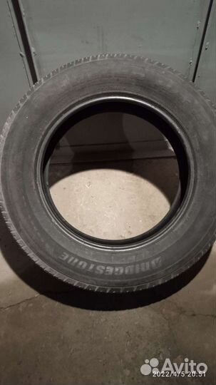 Bridgestone Dueler H/T D687 225/65 R17