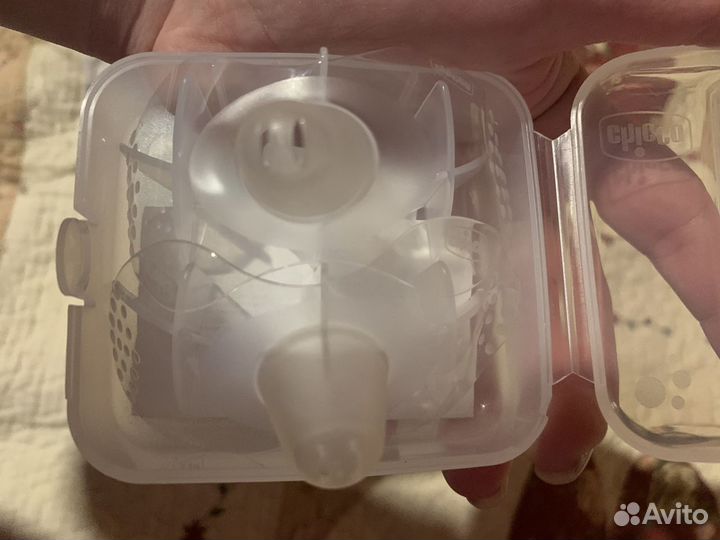 Накладки chicco новые