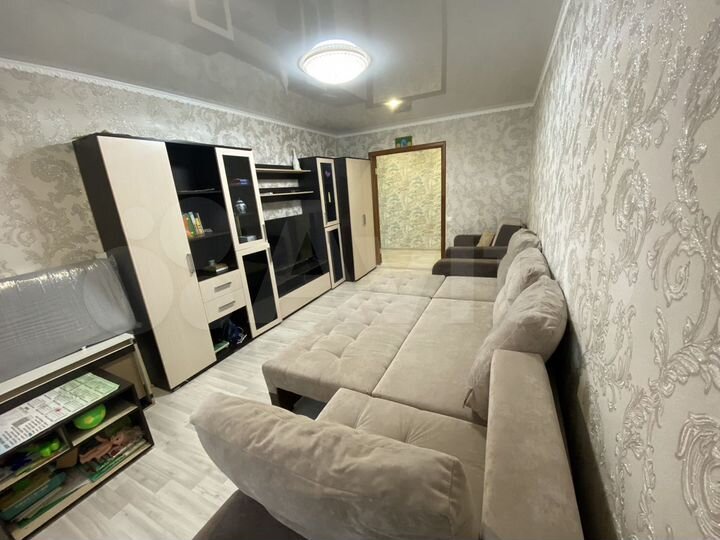 2-к. квартира, 60 м², 1/9 эт.