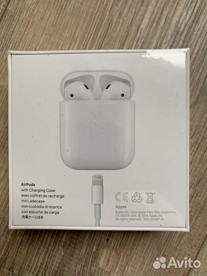 Беспроводные наушники apple AirPods