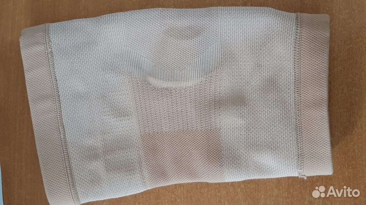 Бандаж компрессионный на коленный сустав