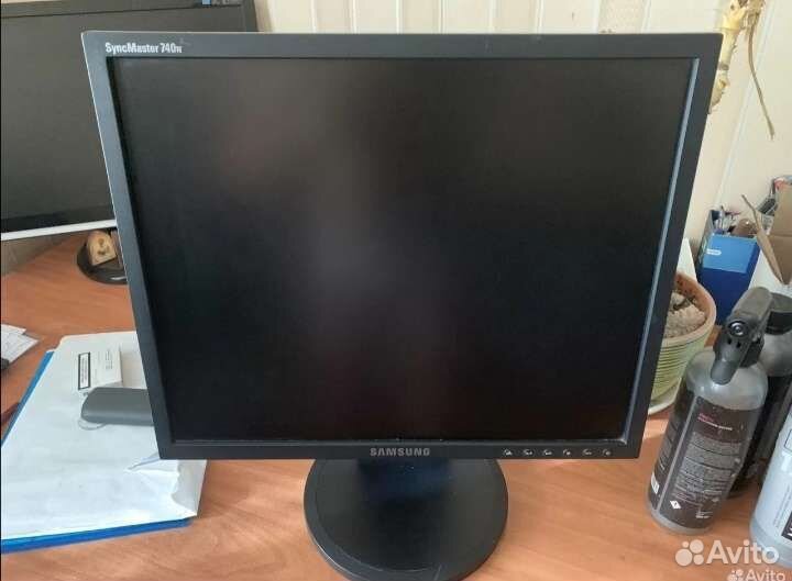 Монитор Samsung