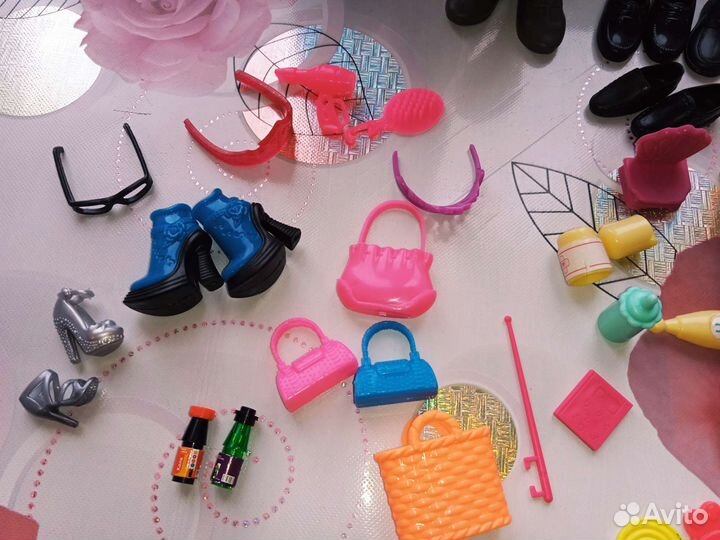 Аксессуары для кукол