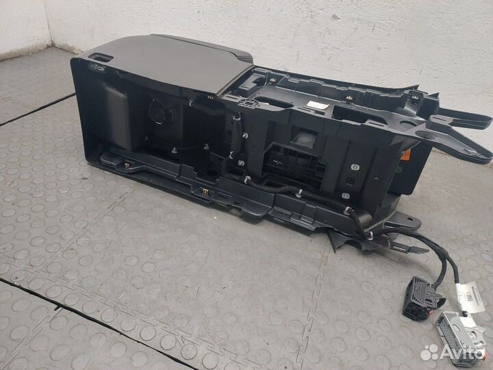 Консоль салона Chevrolet Traverse