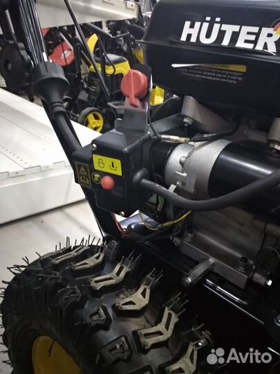 Снегоуборщик бензиновый Huter SGC 6000