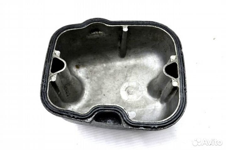 Клапанная крышка volvo F12 (01.77-12.94)