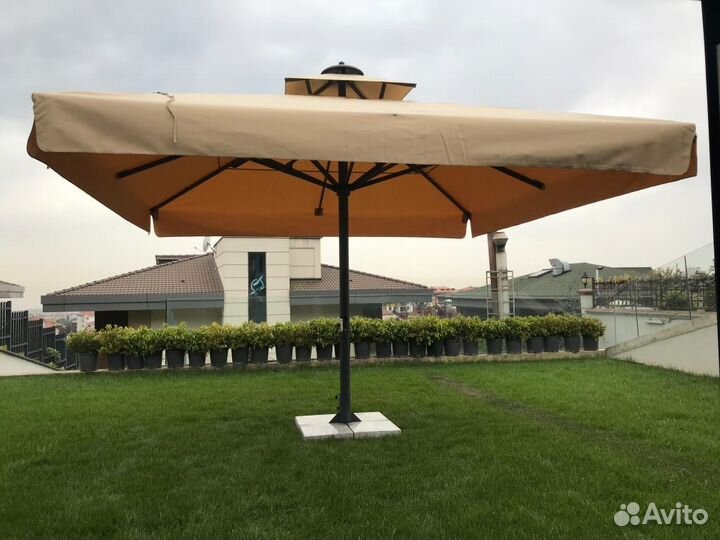 Зонт летний для уличного кафе, стойка сбоку