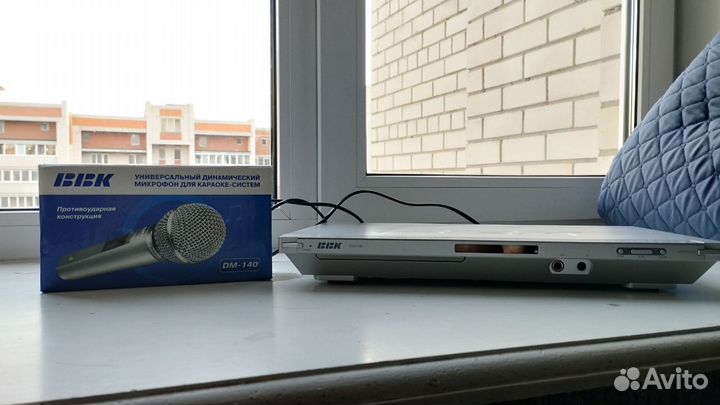 DVD проигрыватель BBK DV317SI