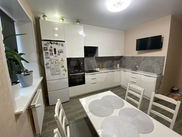 2-к. квартира, 58,2 м², 4/18 эт.