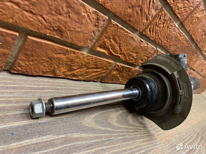 Амортизатор передний левый Bmw M140i F20 2011-2019