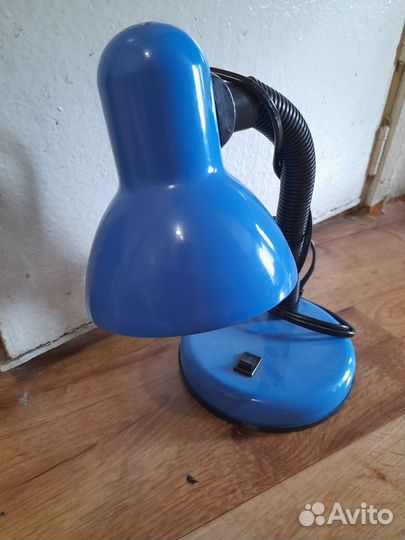 Лампа настольная