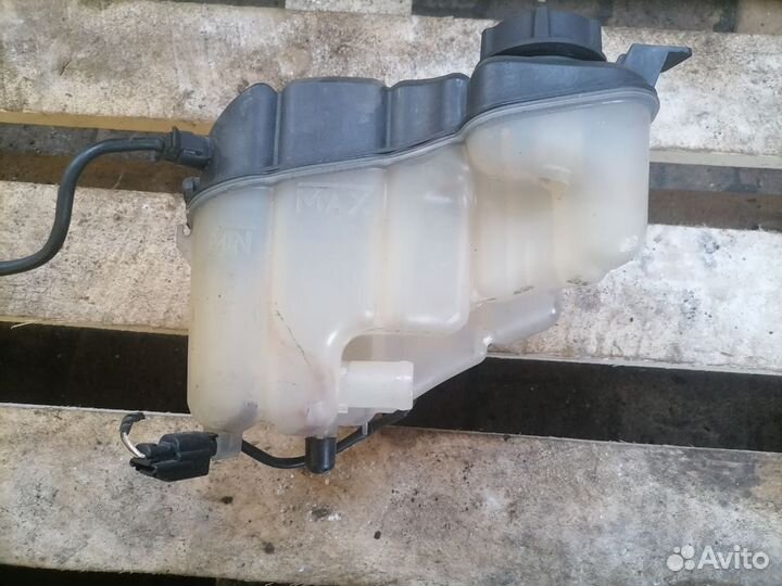 Расширительный бачок Freelander 2