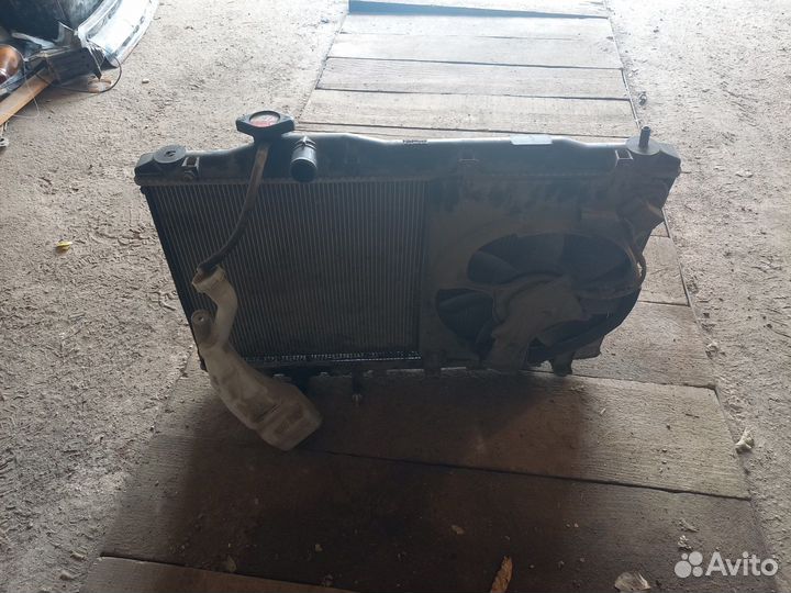 Продам Радиатор на Хонду