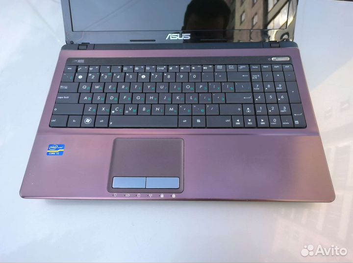 Ноутбук Asus Core i5/6Gb/2видеокарты/Отлич сост