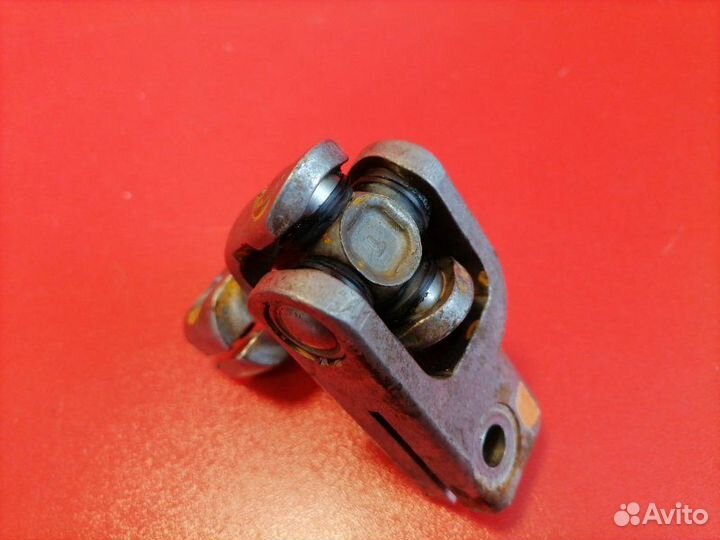 Рулевой карданчик Toyota Corolla ZZE121L 3ZZ-FE