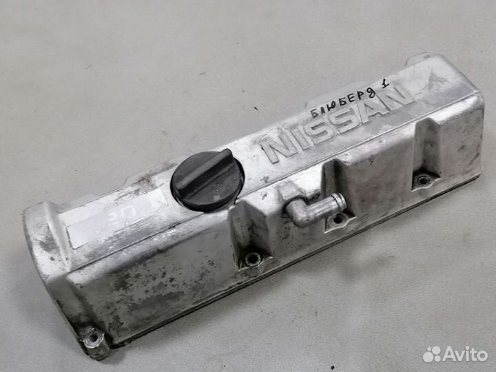 Крышка клапан.Nissan Bluebird LD20 2.0 1987 дизель