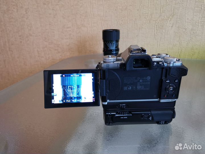 Olympus OM-D E-M5 Mark II