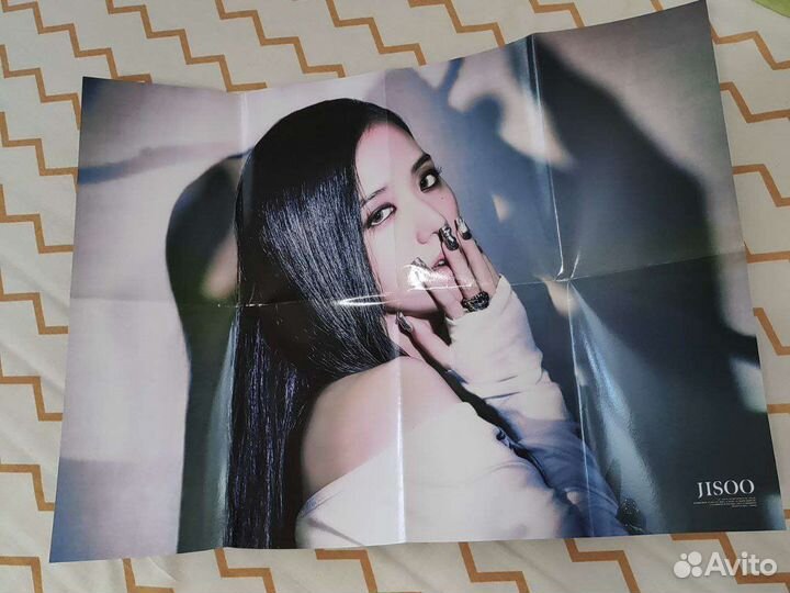 Постер Jisoo Flower официальный