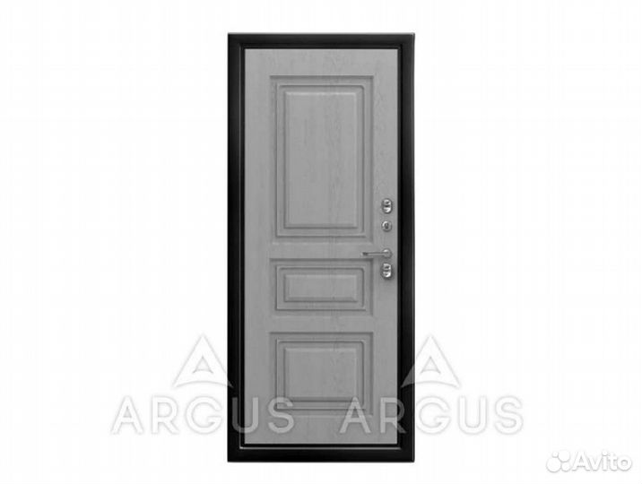 Дверь входная металлическая с зеркалом