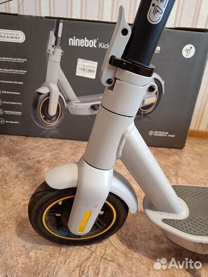 Самокат взрослый электрический Ninebot Max G30LP