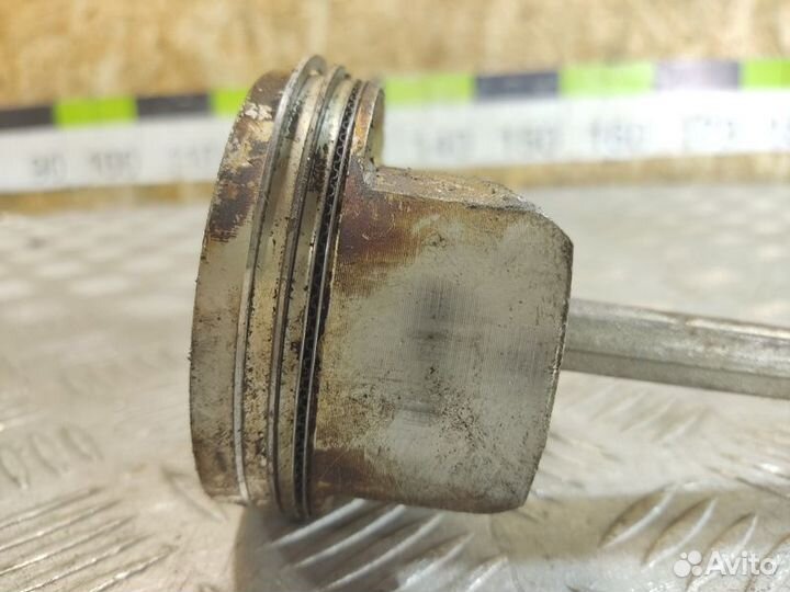 Поршень с шатуном Honda Civic 2006-2012